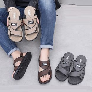 New Men's Sandals, New Thick-Soled Non-Slip Beach Shoes, Summer Outer Wear, Dad's Soft-Soled Wear-Resistant Dual-Purpose Sandals and Slippers