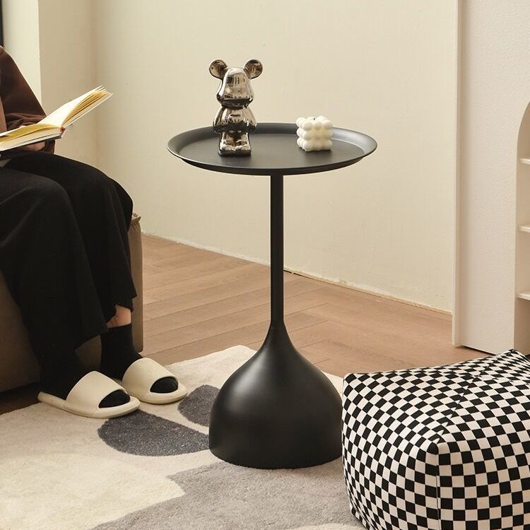 Transfronterizos pequeños hogares de hierro forjado mesas redondas simples mesas de té al lado del sofá mesas de té al lado de la cama sala de estar esquina de lujo ligera