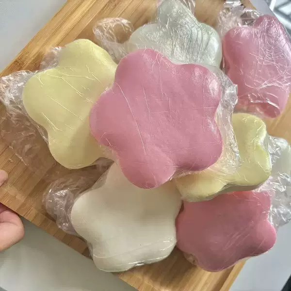 New Five-Pointed Star Cookie Toy, Slow Rebound, Soft and Finger-Sucking Stress-Relief Toy, Squishy Stress-Relief Gadget