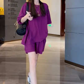 大码女装简约短袖T恤套装女2023年新款胖mm设计感短裤宽松两件套