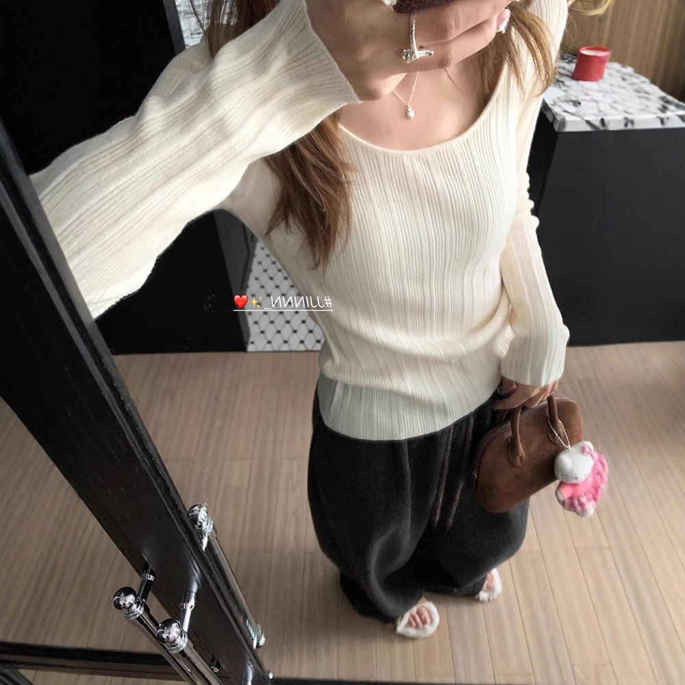 舒适u领长袖打底T恤女春秋季新款韩系气质收腰修身显瘦休闲针织衫