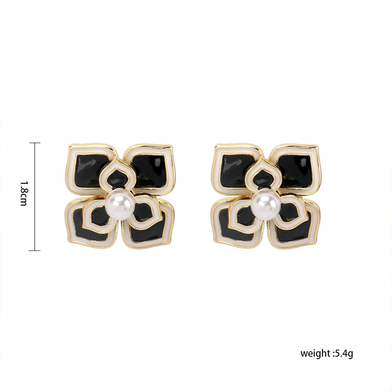 6g Weight Earrings Classification Wedding, Travel Occasion Flower Pattern Women'S Gender Green, Blue, Black Color Wholesale Jewelry Retro Flower Pearl Stud Earrings Nihaojewelry 无