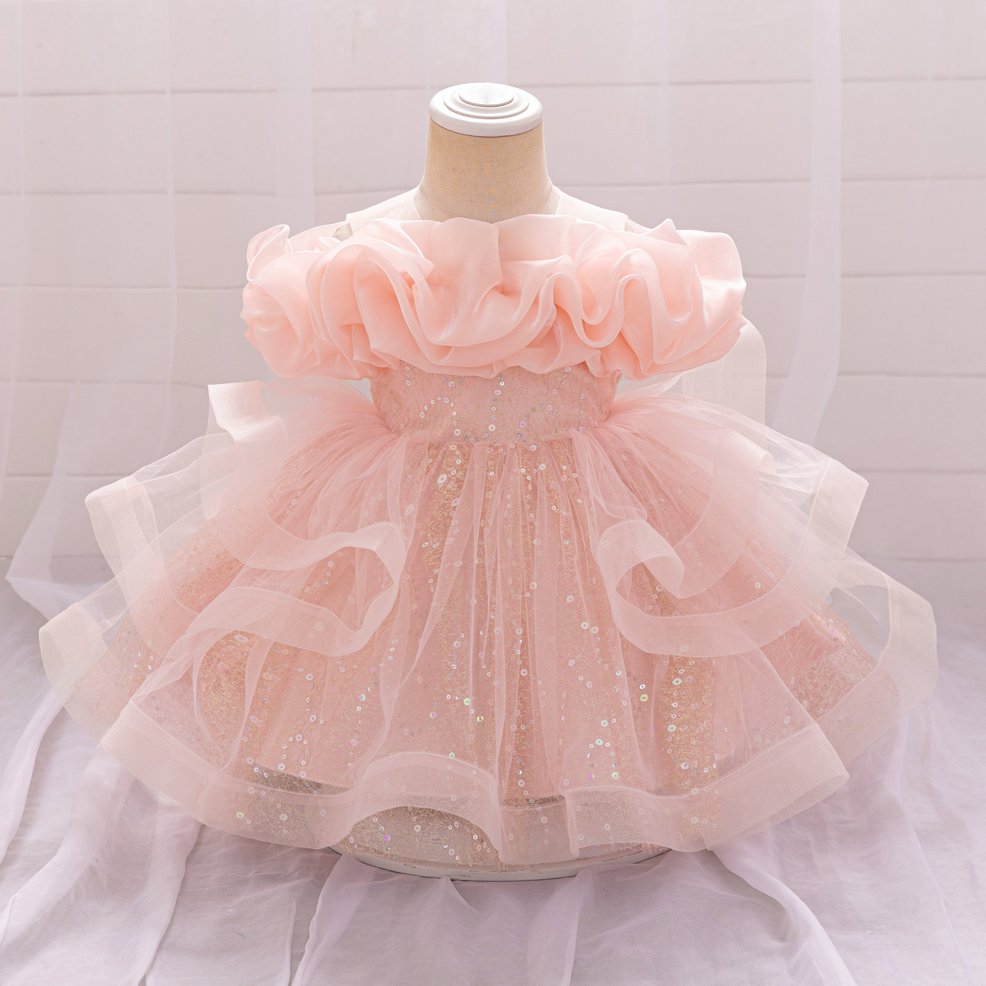 Children's small princess costume girl's, wedding dress, princess style