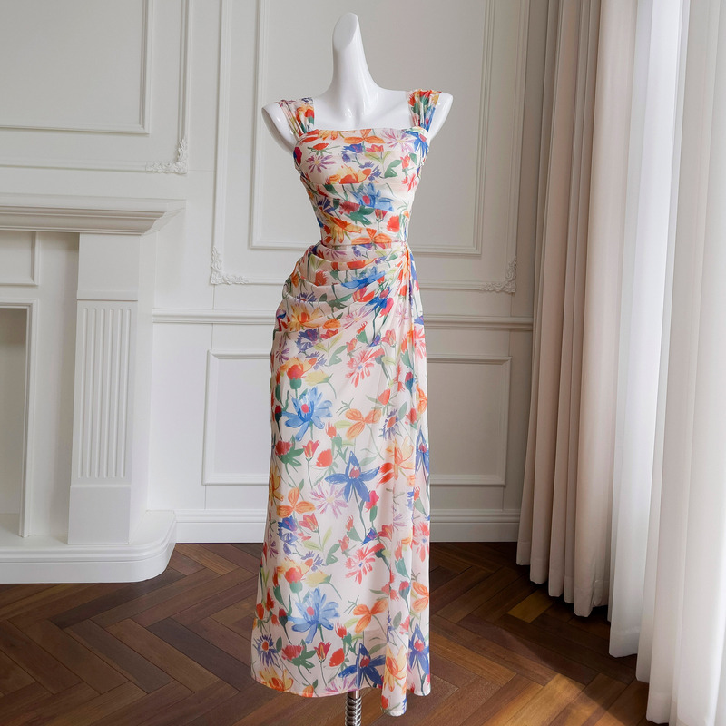 Elegant Shoulder Strap Floral dress Seaside Vacation Dress Women's French Waist Oil Painting Printed Hip Dress 68387