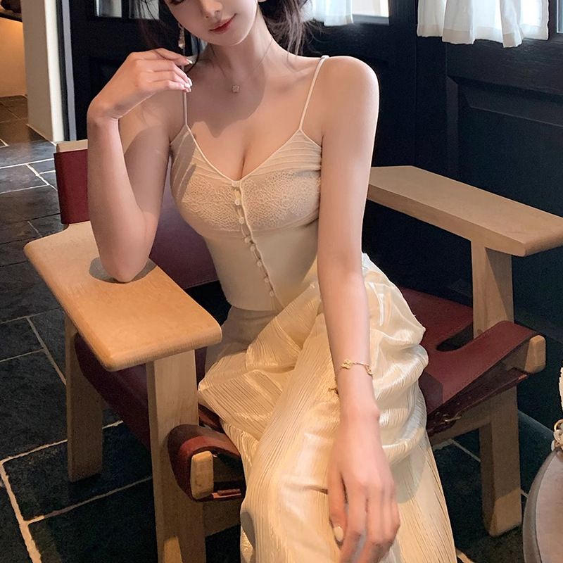 Spot Muse Love Words Pure Desire Daughter Inner Wear Elegant Wool Blended Jacquard Small Camisole Women's Outer Wear Spot Muse Love Words Pure Desire Daughter Inner Wear Elegant Wool Blended Jacquard Small Camisole Women's Outer Wear
