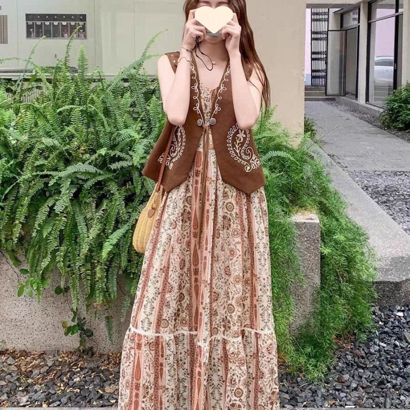 Retro Sichuan Yama Embroidered Travel Vest Cardigan Top Xinjiang Great Northwest Travel Versatile