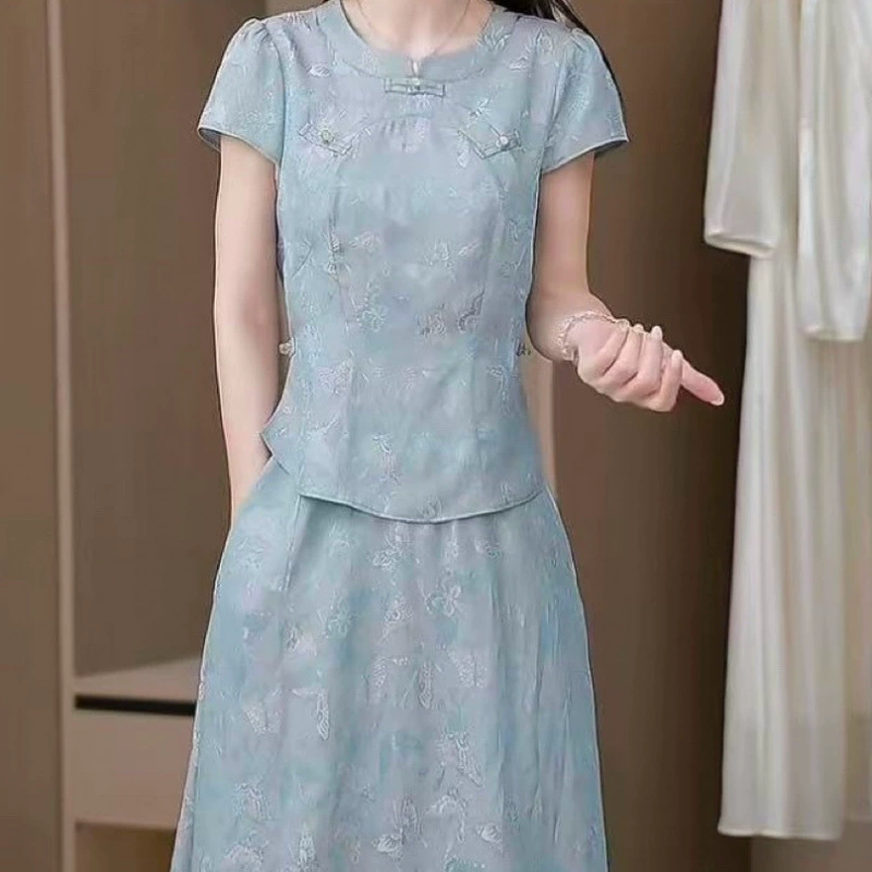 Твидовый стиль модный костюм-юбка для женщин 2025 лето новый стиль стройнящий и скрывающий топ и юбка-полусолнце комплект из двух предметов