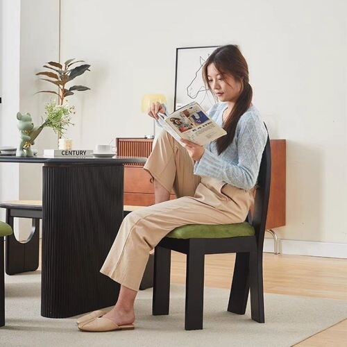 French retro dining chair Nordic designer mermaid chair makeup back chair wabi-sabi style simple middle-aged solid wood chair