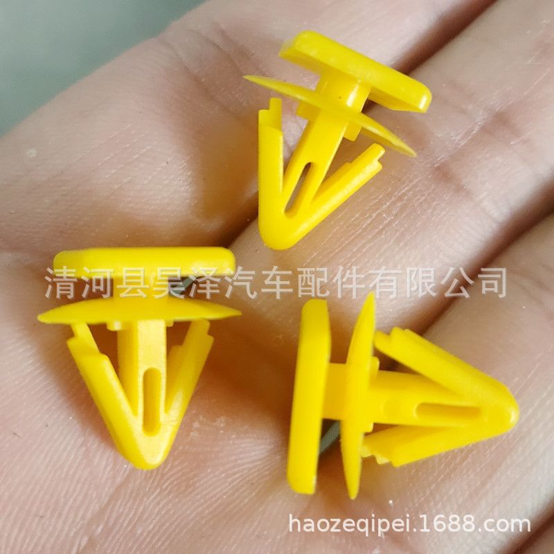 适用江淮瑞风现代悦动伊兰特ix25瑞纳名图尾门后备箱护板饰条卡扣