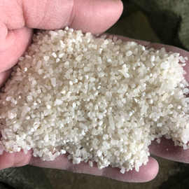 碎米打窝农家小碎米鱼饵鸡鸭饲料米基本无杂质碎大米斤斤。