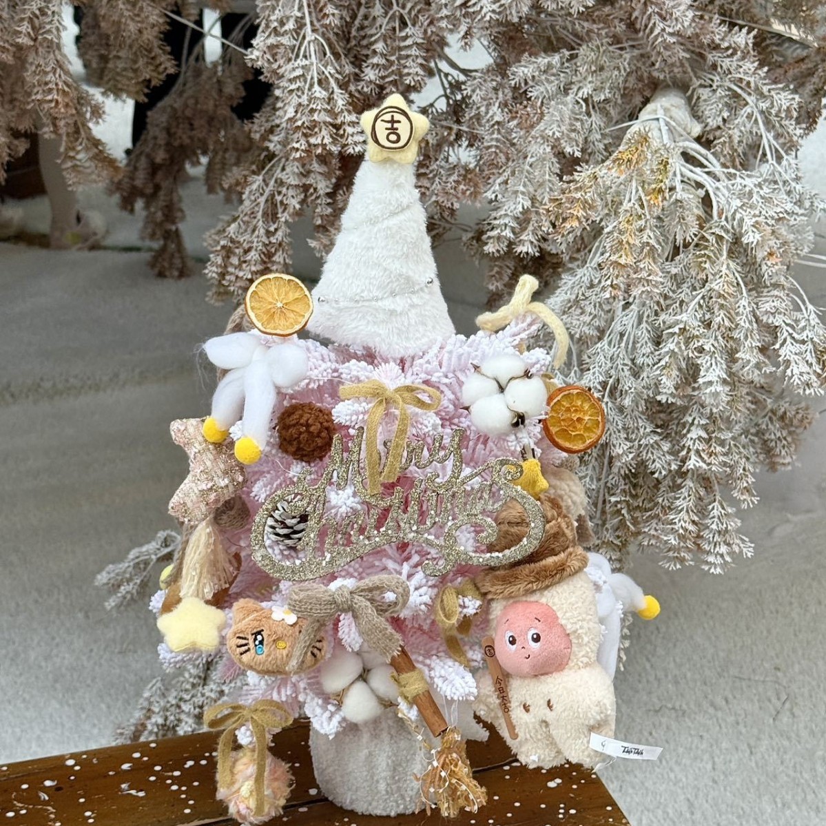 완성된 선물 상자 오르골 별사람 크리스마스 트리 (완성된 전체 높이 약 50cm)