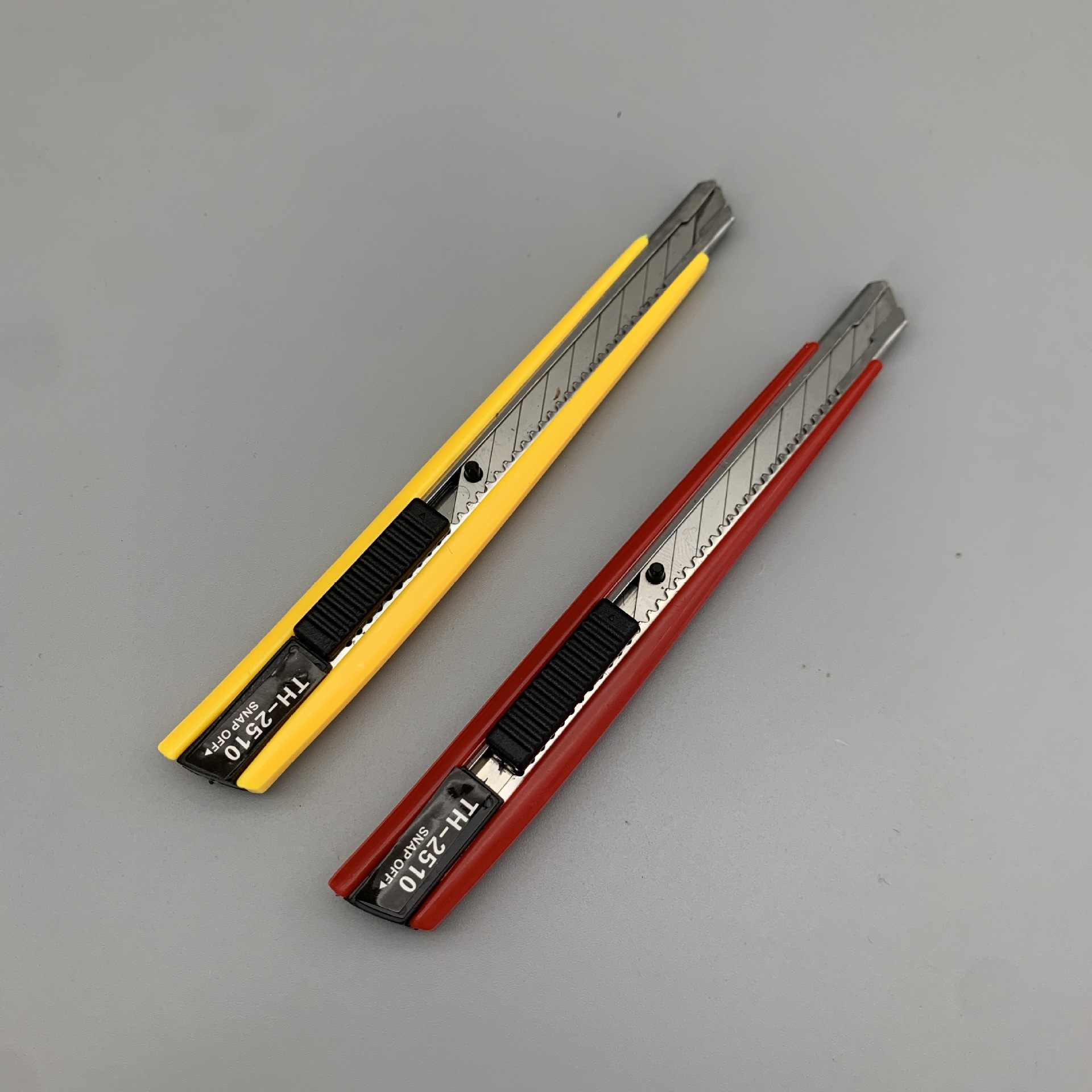 Sostenedor de Cúter Industrial Multiusos para Corte de Papel, Desembalaje y Raspado image 11