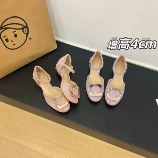 羊皮版~ 法式绒面金属扣包头凉鞋女夏一字扣带玛丽珍内增高后空鞋