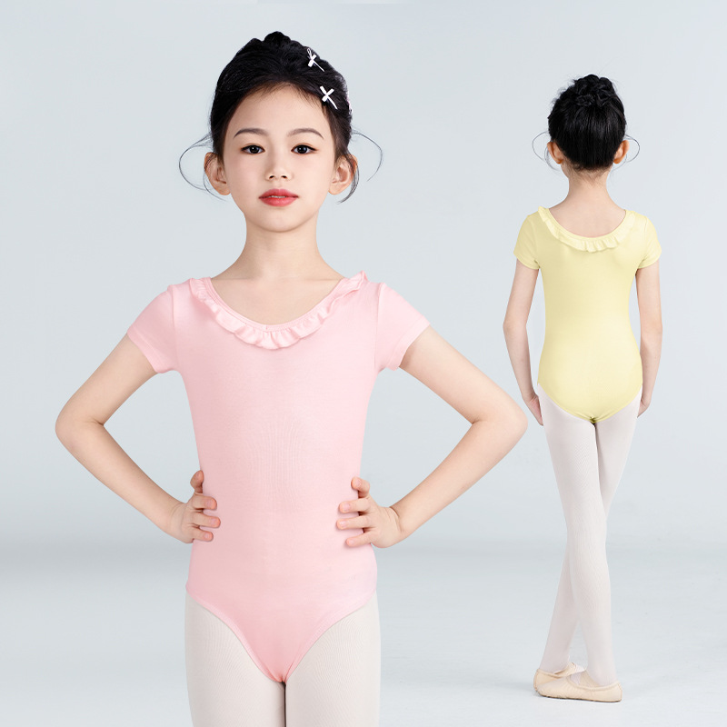 Una pieza de ropa de baile para niños de nuevo estilo, algodón para niñas de primavera, adelgazamiento y reducción de edad, ropa de práctica linda con volantes de manga corta