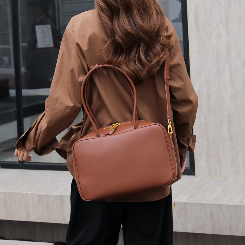 Women's Handbag 2025 New Autumn/Winter Crossbody Bag Niche Genuine Leather Shoulder Small Square Bag Bowling Bag - Thumbnail 3