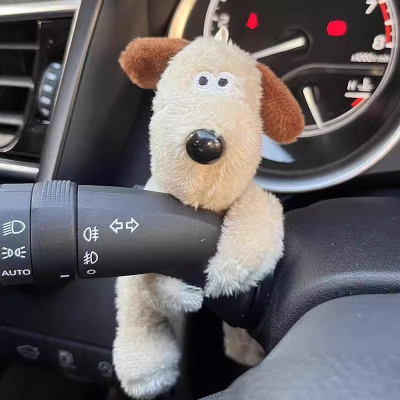 Car Dashboard Decoration Doll, Internet Celebrity Car Interior Wiper Mirror Cute Pilot Dog Car Ornament