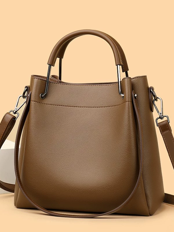 Shoulder bag, spring capacious one-shoulder bag, city style