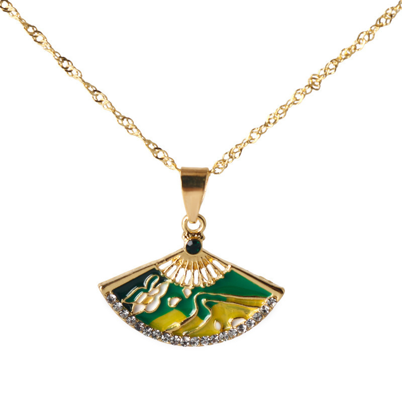 A-586 green necklace