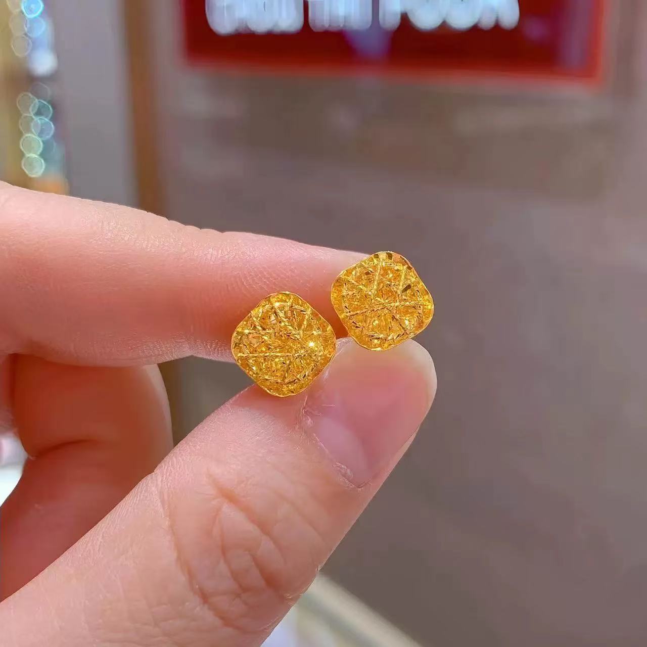 Pendientes de flores tridimensionales con lentejuelas de aguja de plata Pendientes de lujo ligero de alta gama de moda de nicho Pendientes de viento frío al por mayor