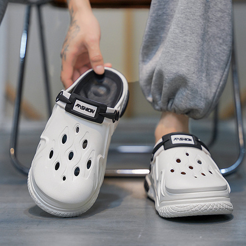 Men's driving hole casual sandals beach feeling outerwear wear-resistant shoes for leisure sandals two-in-one new anti-slip