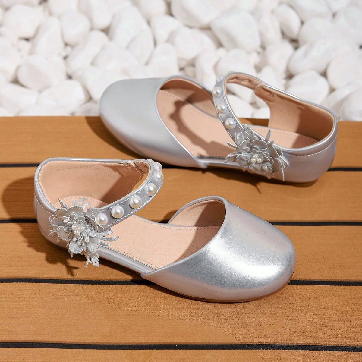 Трансграничная внешняя торговля Французская жемчужная цветочная мягкая обувь для девочек