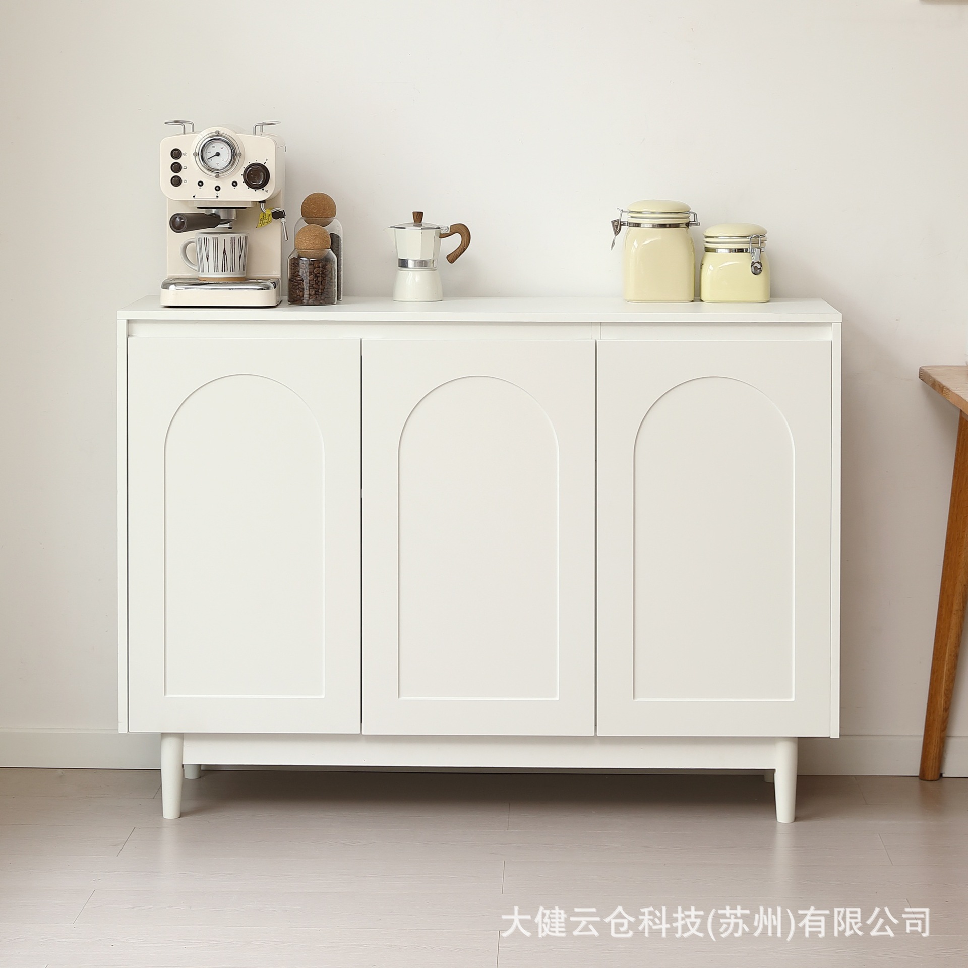 Cabinet door, sideboard, living room cabinet with wooden legs, TV cabinet, large capacity wooden storage with shelves, stylish living room
