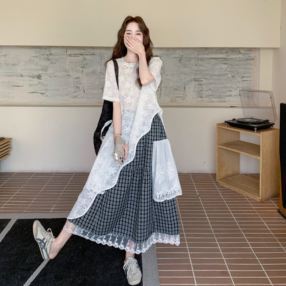 高级感穿搭套装裙女夏季2025新款设计感蕾丝衫黑白格半身裙三件套
