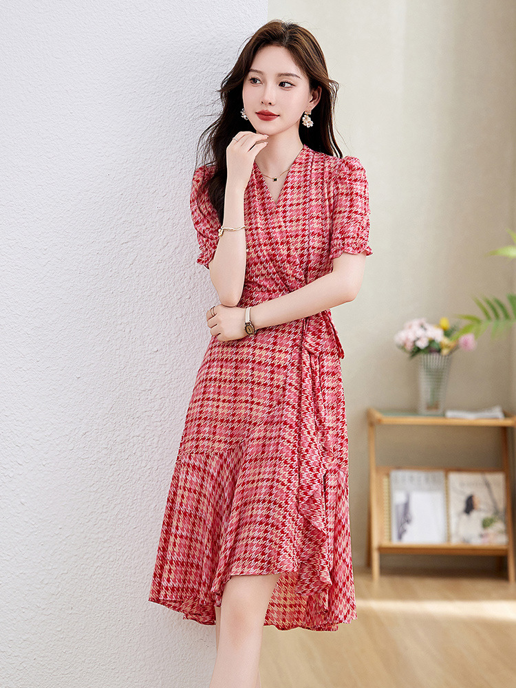 Váy maxi nữ cổ chữ V thắt eo họa tiết hoa nhí mùa hè — Màu xanh lá, Màu đỏ