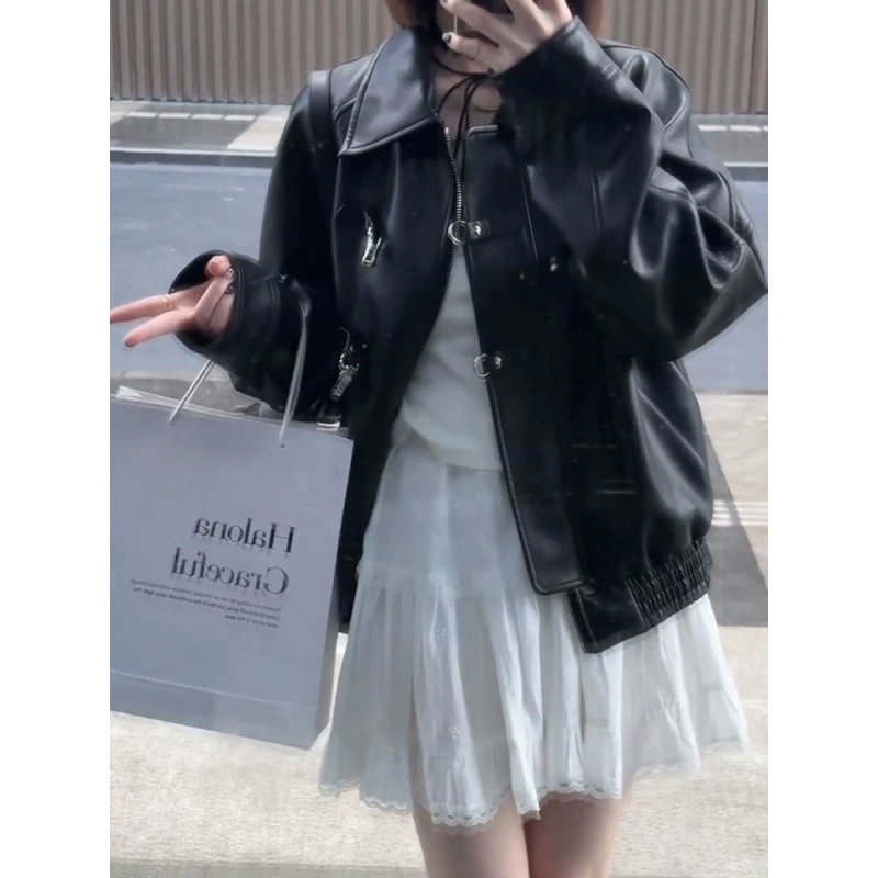 Ретро черная кожаная куртка для женщин, высококачественная новая универсальная мотоциклетная кожаная куртка для женщин осень 2025