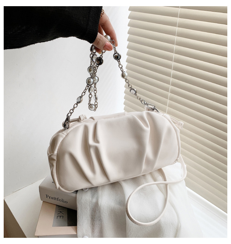 Wholesale Soft Pu Fold Pearl Chain Single Shoulder Handbag Nihaojewelry display picture 14