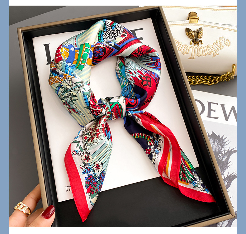150g Weight Silk Scarf Classification Daily Occasion Silk Material Animal Pattern All Seasons Season Women's Gender Elegant, Retro Style Women's Elegant Retro Animal Silk Silk Scarf