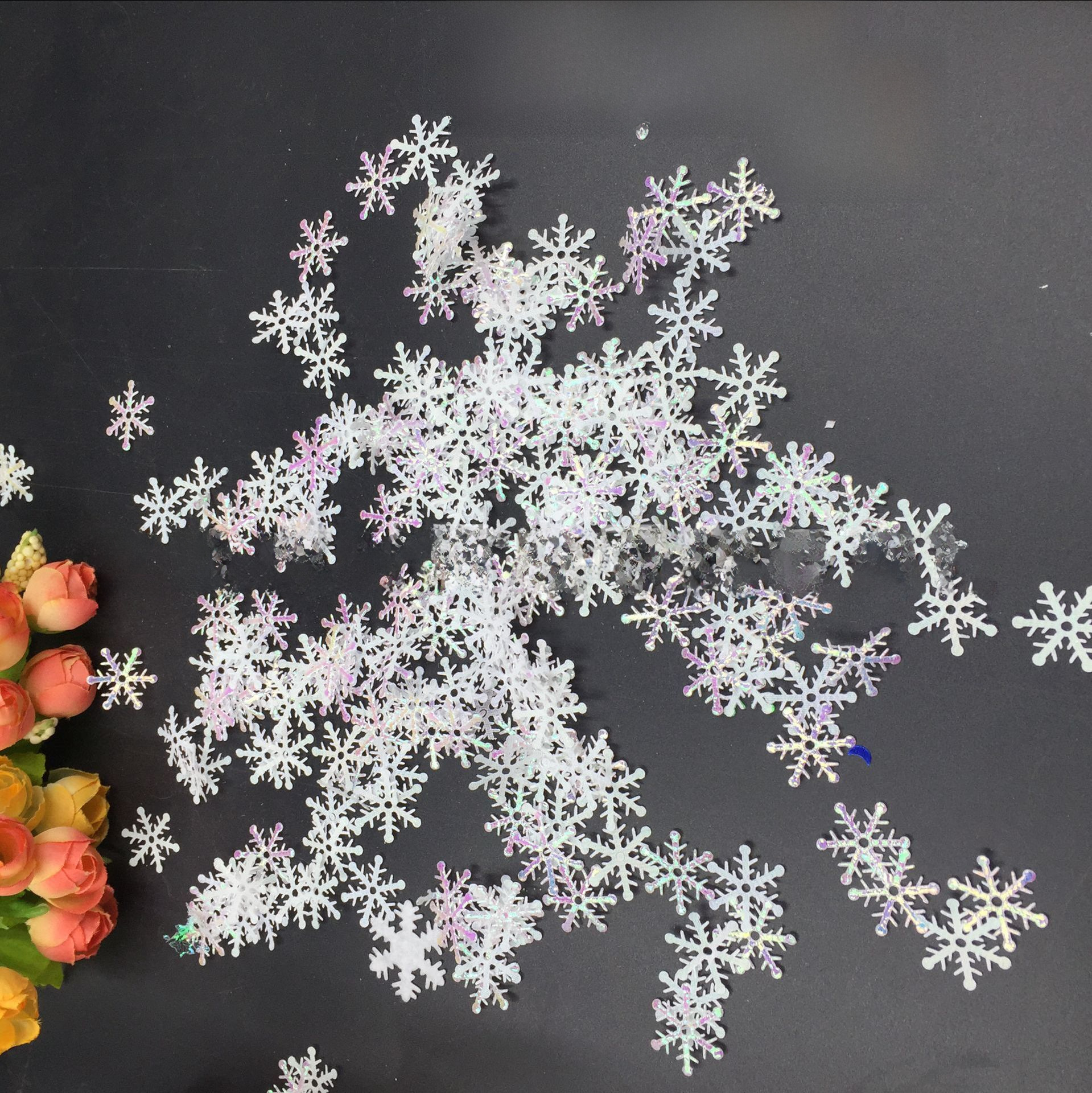 Christmas Holiday Snowflake Christmas tree decoration wedding party ice and snow throwing confetti diy handmade Christmas decoration_voghion.com