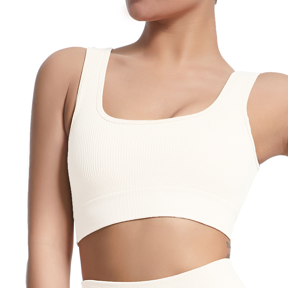 밀크 화이트 스퀘어 칼라