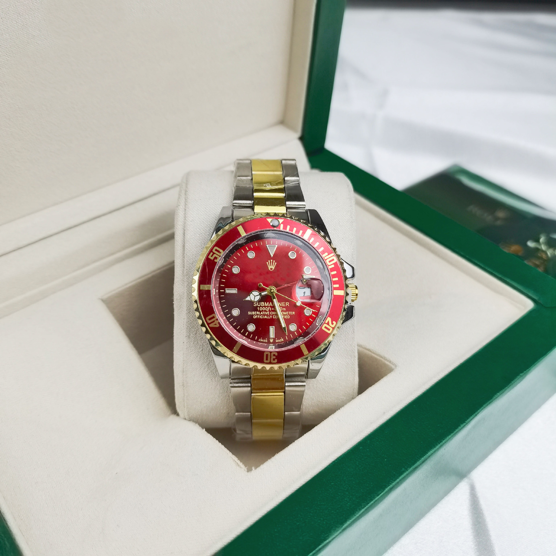 Four-needle water ghost, three gold plants, red circle and red face