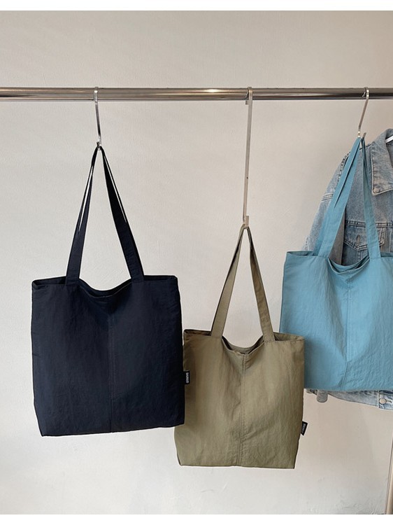 nylon waterproof solid color capacious one-shoulder bag