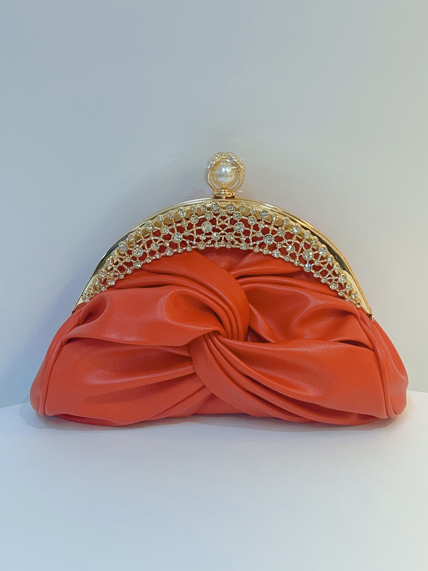 White Black Gold PU Geometric Pillow Shape Evening Bags display picture 7