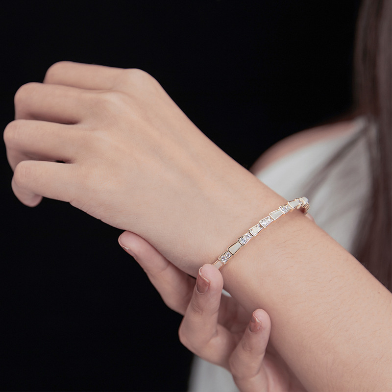 Fashion Geometric Copper Bangle Gold Plated Shell Zircon Copper Bracelets 1 Piece