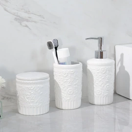 陶瓷工艺品;其他洗漱用具;装饰花瓶