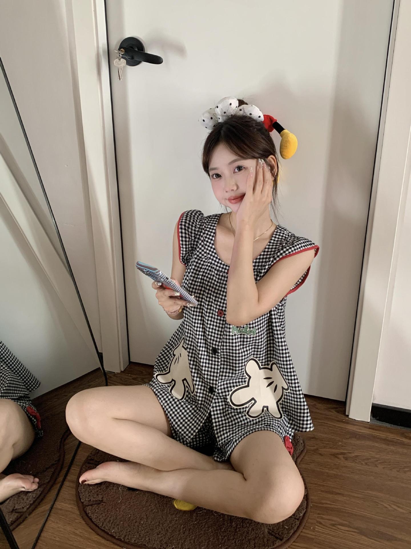 韓国版ミッキーチェック柄ノースリーブパジャマ女性用2025年夏新作女の子年齢軽減アウターウェア大きいサイズホームウェアセット