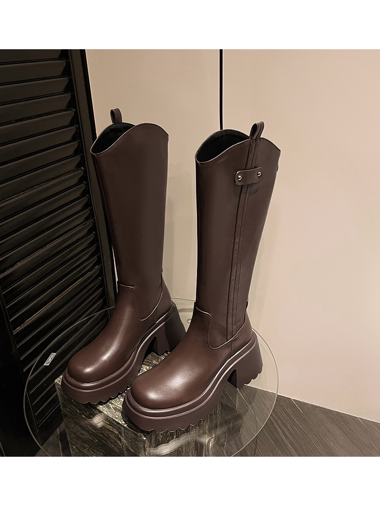 Boot nữ cổ cao mũi tròn gót vuông dày 9 cm, phong cách kỵ sĩ V-cut — Ống lớn màu nâu sẫm lót một lớp chi tiết 53