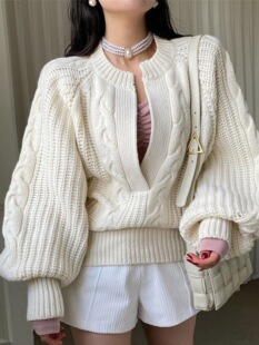 O 60711 Chic Neckline Sweater ���|�I��ë�� �羳�W�����R
