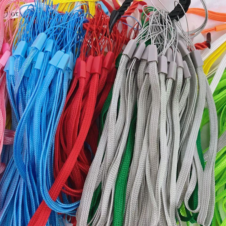Мобильный телефон, ремешок, USB-флеш-накопитель, аксессуар, брелок, свисток, секундомер, полиэстер