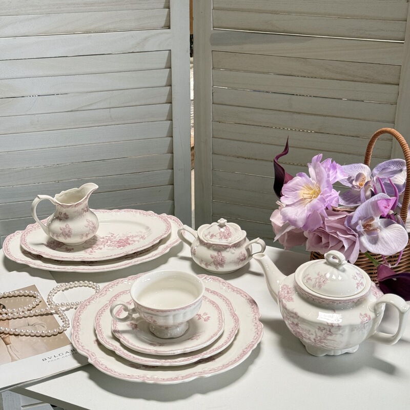 French Retro Pink Romantic Floral Tableware Ceramic Set Embossed Ceramic Teapot Afternoon Tea Plate in Stock