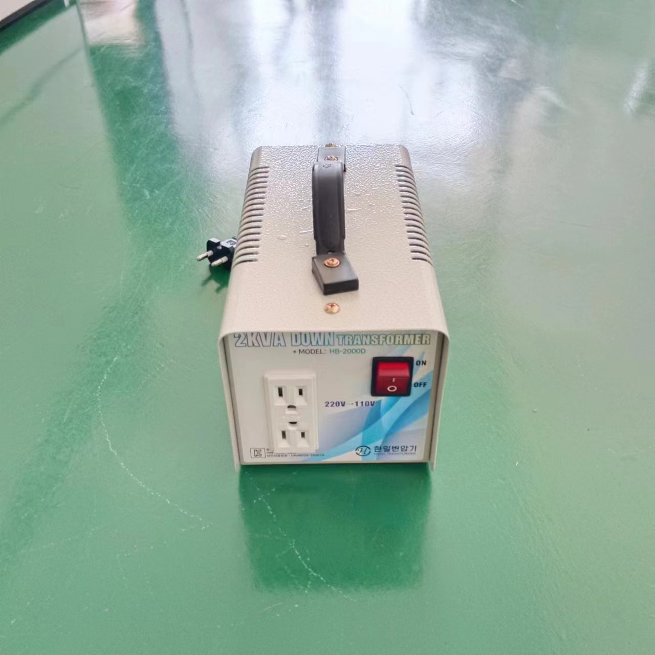 电源电压转换变压器110v转220v2000VA国内电器到国外用变压器