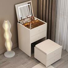 ������y̨�ۯBһ�w����С���ͻ��y̨���^�������s���y���R�ӷ��w