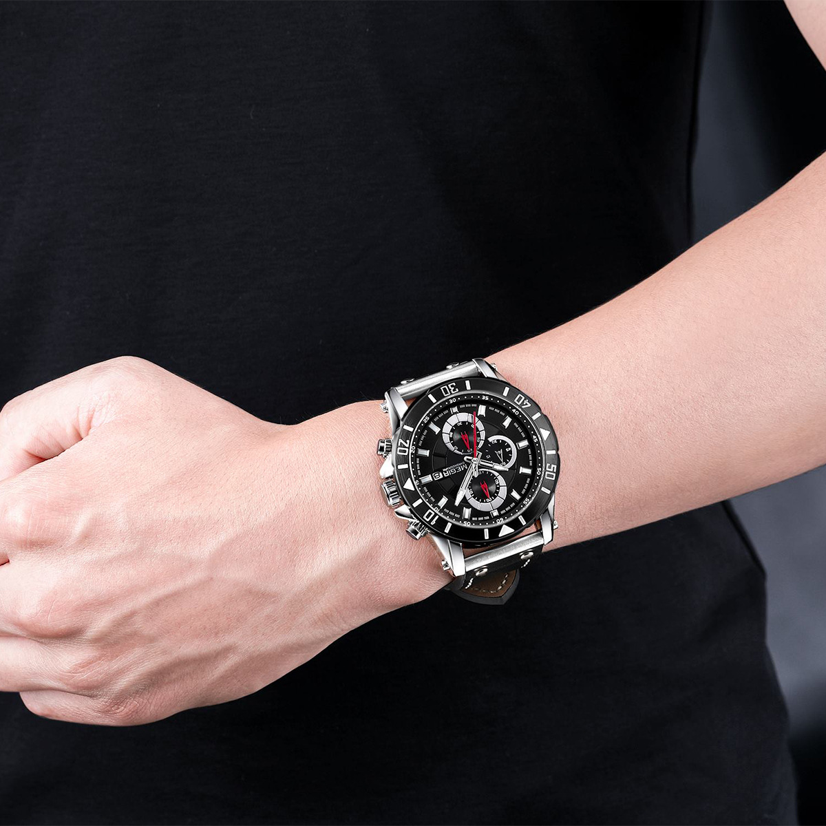 Orologio cronografo sportivo da uomo - Cinturino in vera pelle, resistente all'acqua fino a 30 m, data e lancette luminose (48 mm, quadrante nero/blu)_voghion.com