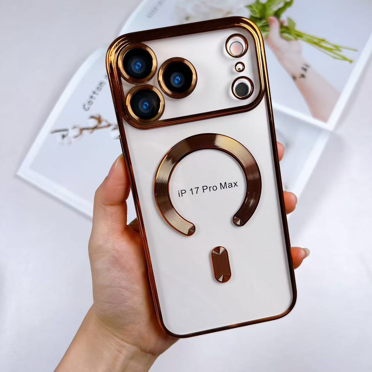 Aplicable para iPhone 17 Pro caso de teléfono magnético chapado con película de lente propia Apple 16 cubierta protectora integral. Anti-slip