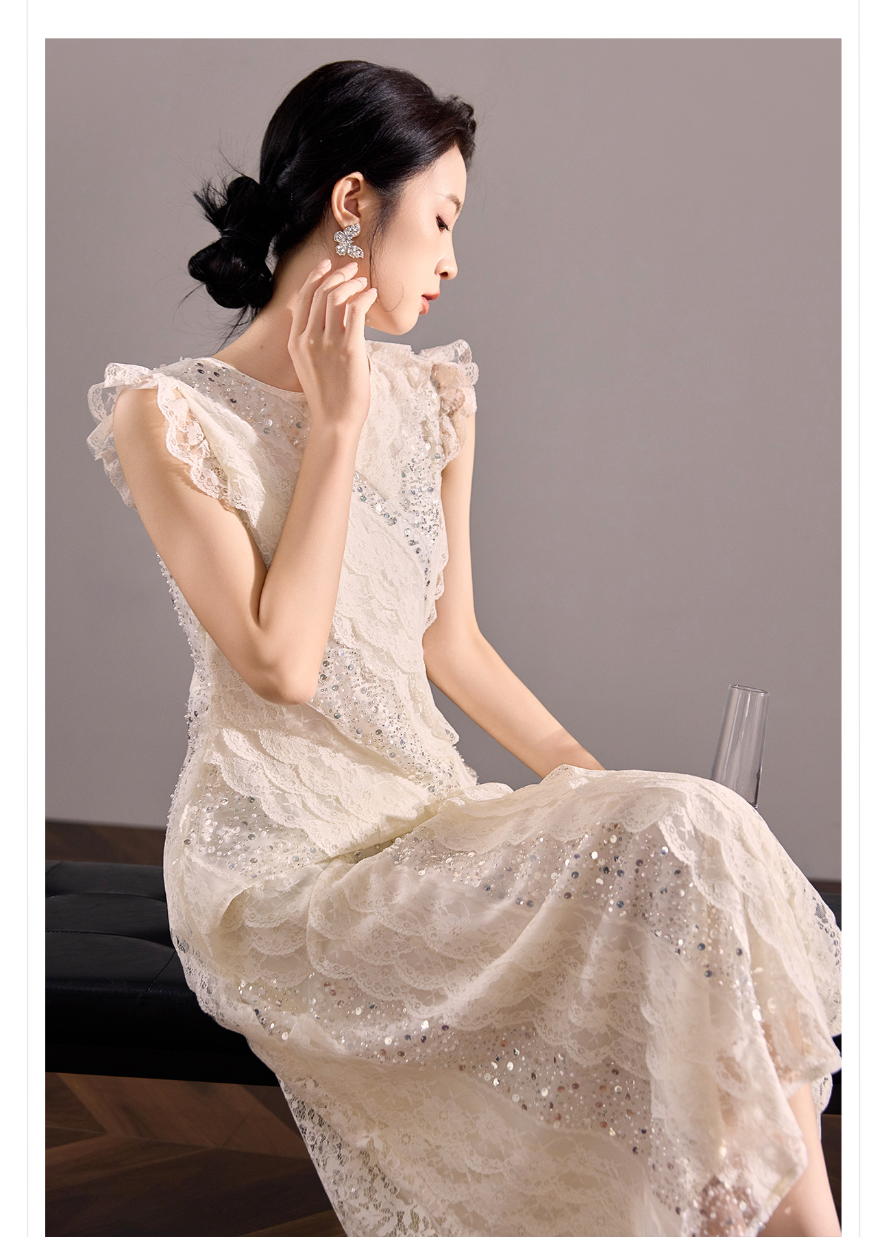 Đầm maxi nữ thắt eo ren đính ngọc trai tay phồng phong cách Trung Hoa hiện đại — màu trắng ngà chi tiết 4