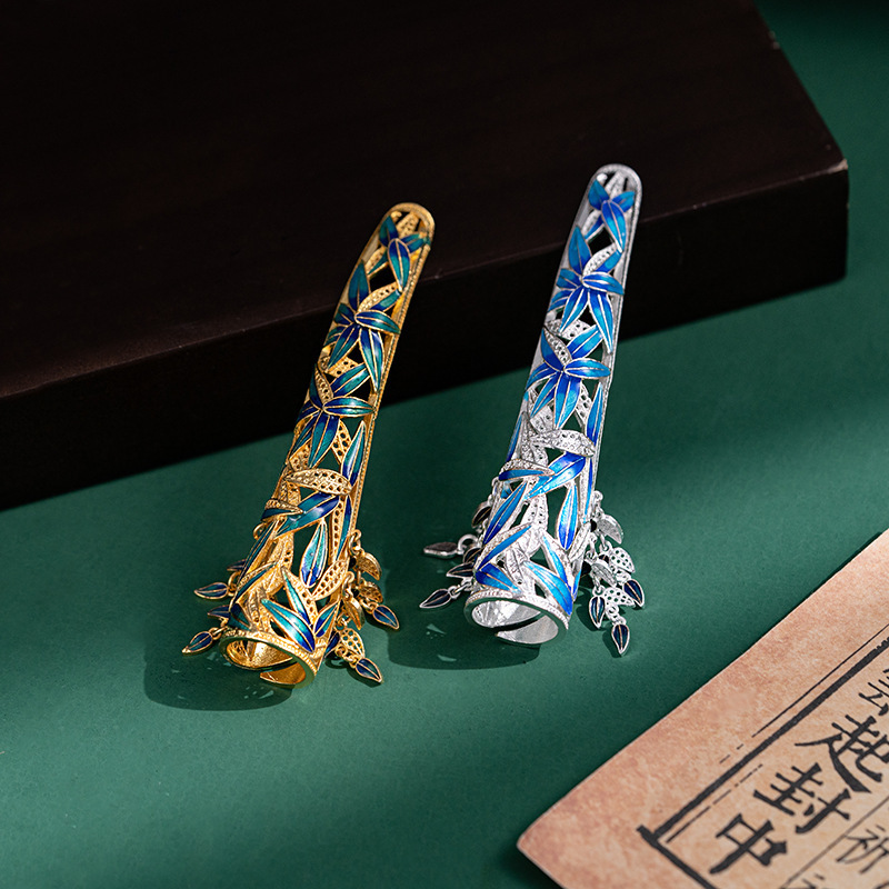 2024 National fashion high-grade ancient style with gold-plated handmade silk burning blue bamboo leaf tassel nail cover armor