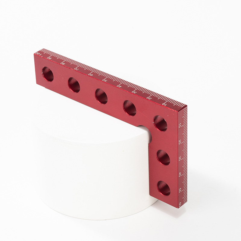 빨간 L 모양의 통치자